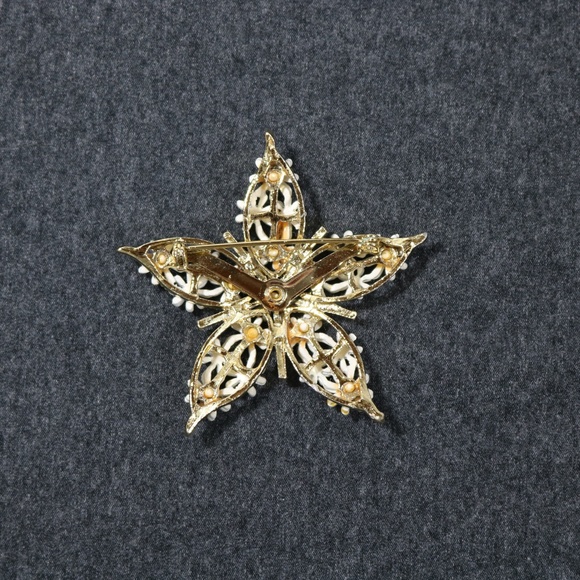 vintage costume jewelry dasiy enameled star brooch - Picture 5 of 5